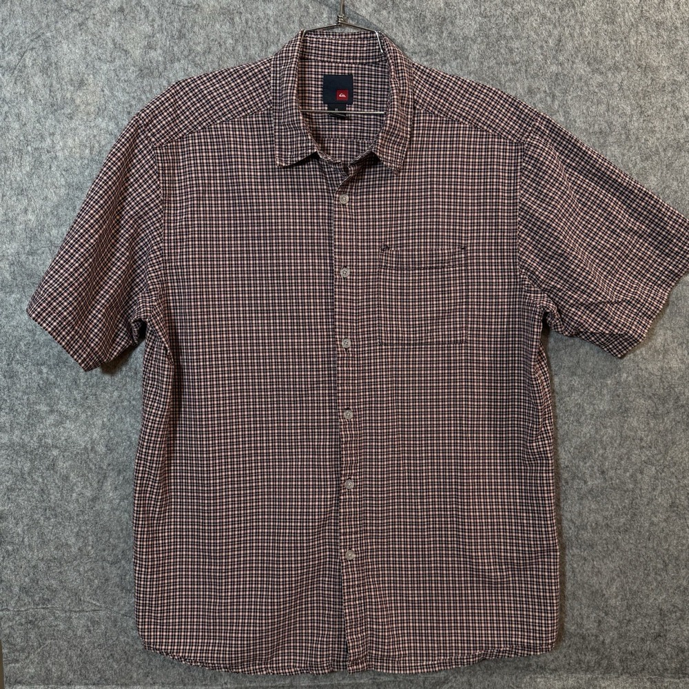 Quiksilver Shirt Men Size XLarge Button Up Modern Fit Short Sleeve